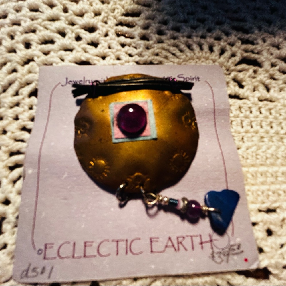 Beautiful Art Deco Pin